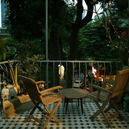 Bed and Breakfast The First Ba Trieu Ha Noi Hanoi Zewnętrze zdjęcie